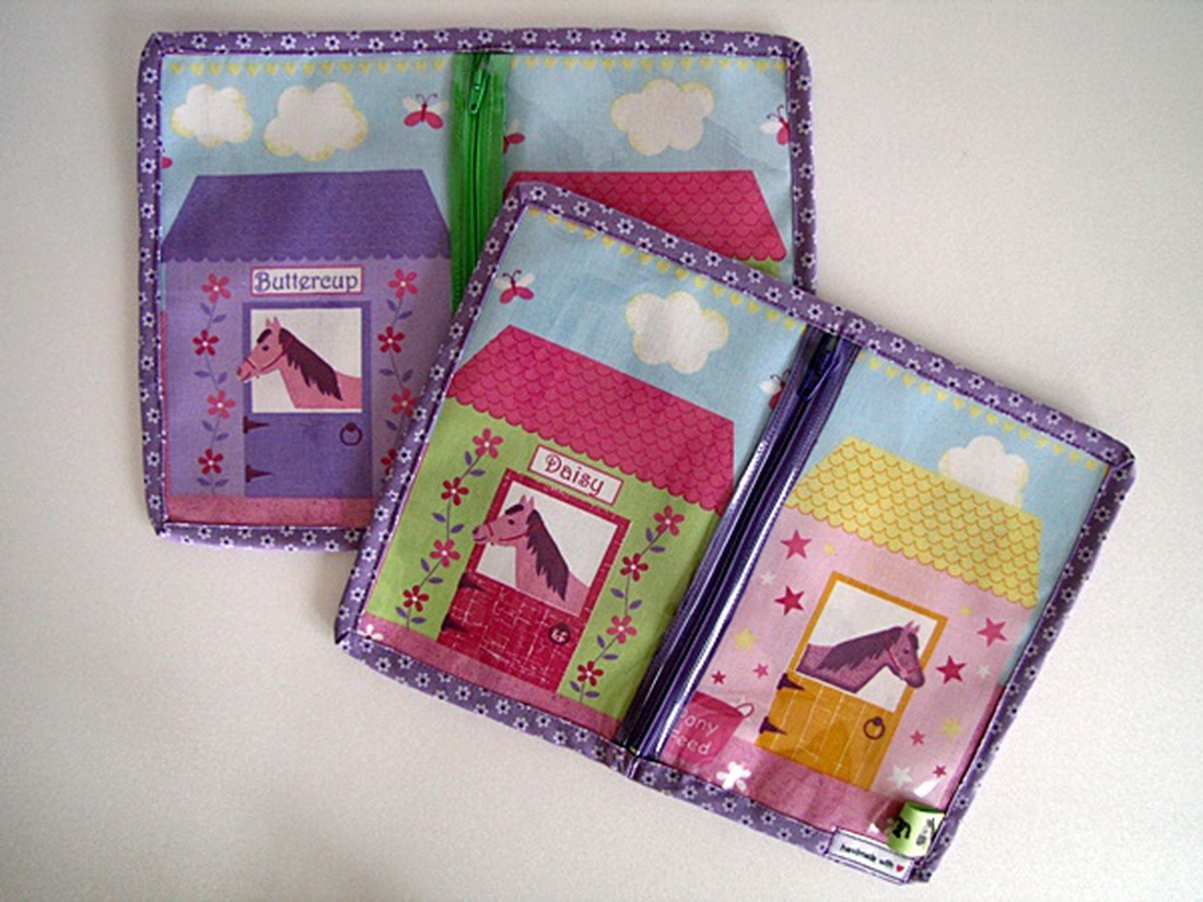 Lovas tolltartó, játéktartó, nesszeszer  -  - Meska.hu