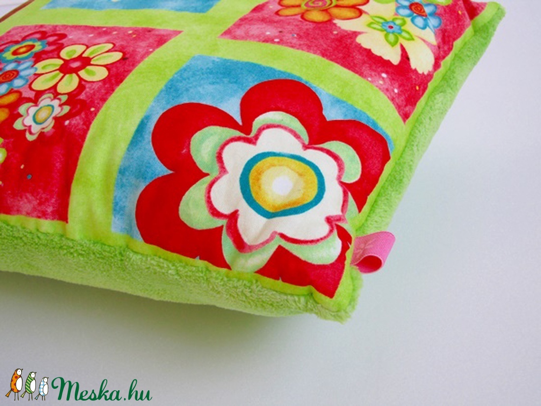 Tavaszi párna, pillangós-virágos -  - Meska.hu Tavaszi párna, pillangós-virágos -  - Meska.hu