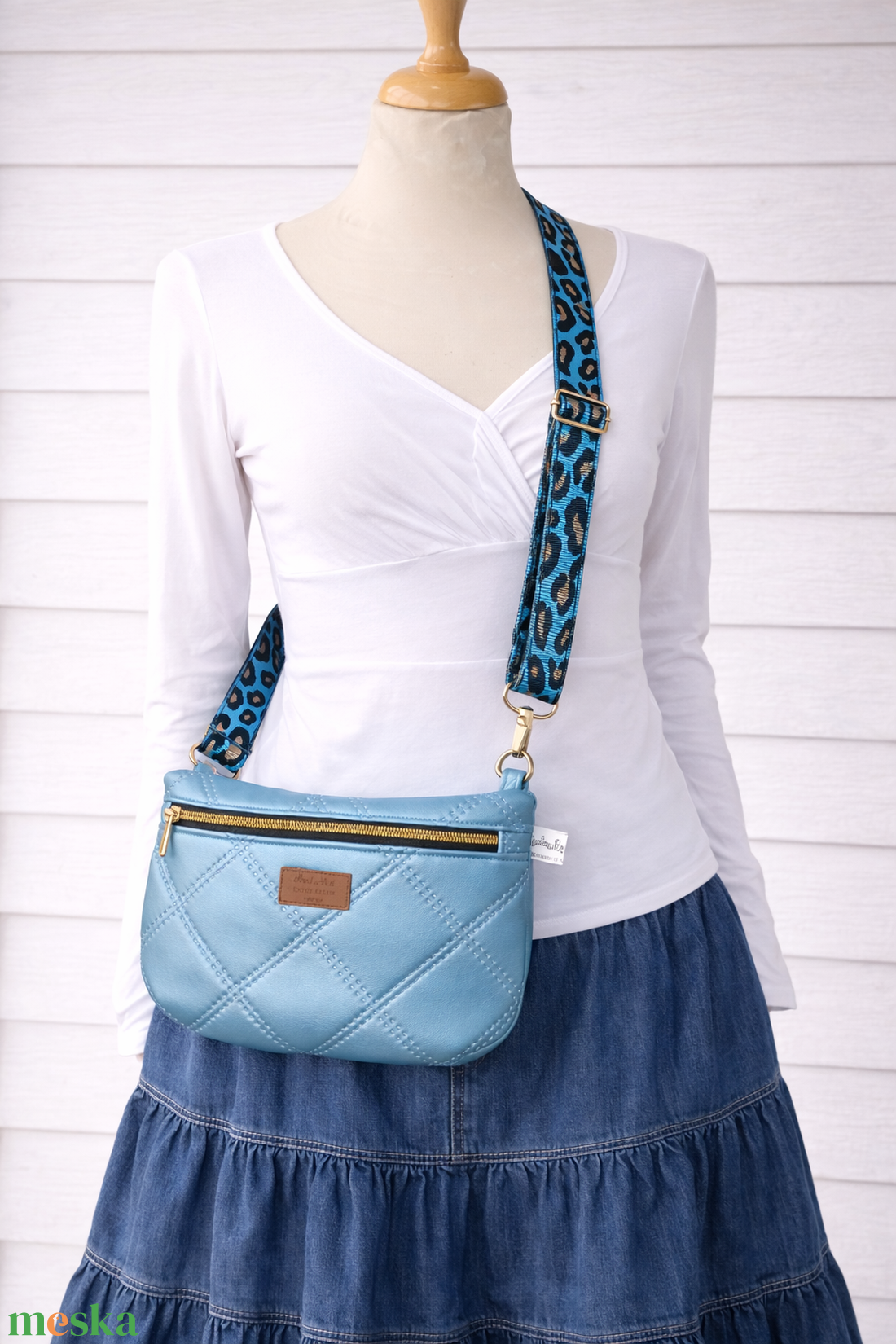Kék párduc - kicsi oldaltáska - táska & tok - kézitáska & válltáska - vállon átvethető táska - Meska.hu