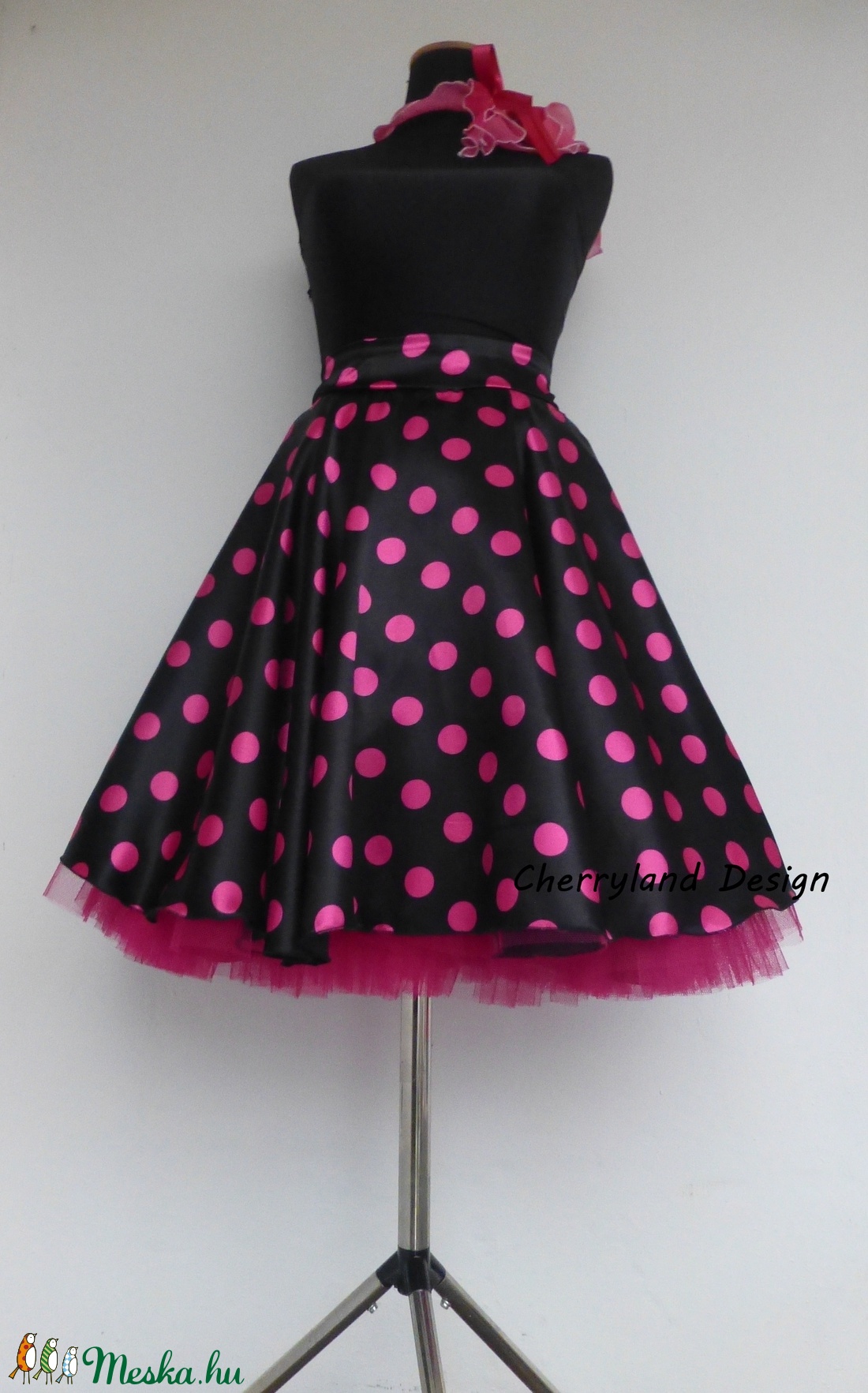 Rockabilly Pin Up stílusú pöttyös szoknya fekete. -  - Meska.hu