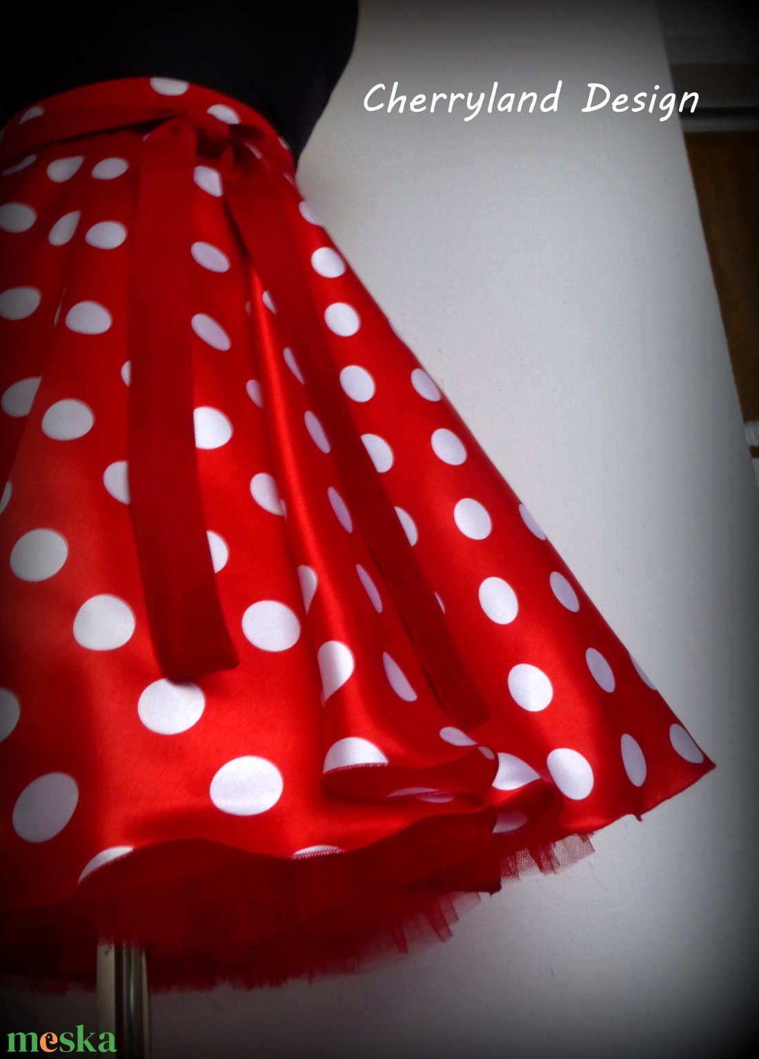 Minnie Mouse jelmez, Rockabilly Pin Up stílusú pöttyös szoknya  - ruha & divat - női ruha - szoknya - Meska.hu