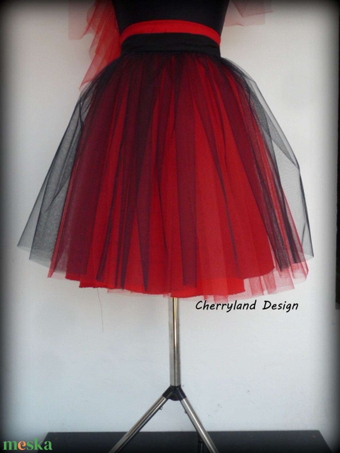 Piros Árnyalat Tüll szoknya /Red Shades Tulle skirt - ruha & divat - női ruha - szoknya - Meska.hu