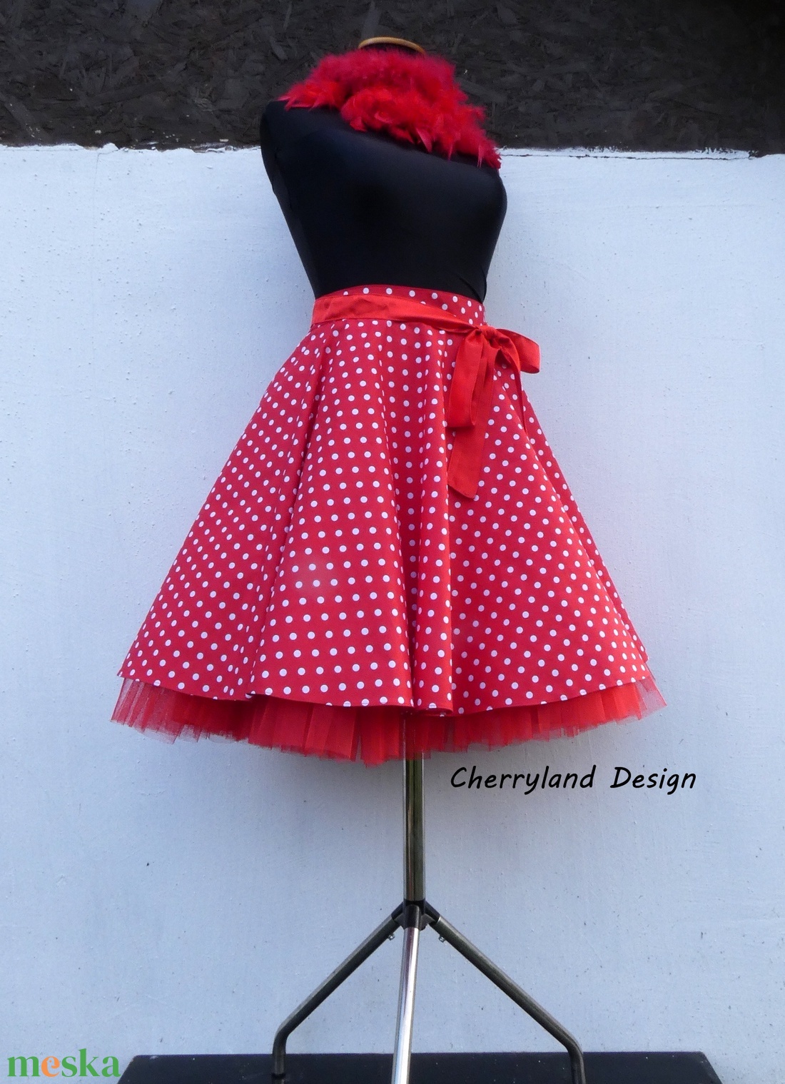   Cherryland Design Piros-Fehér pöttyös rockabilly szoknya./Alsószoknyával -  - Meska.hu