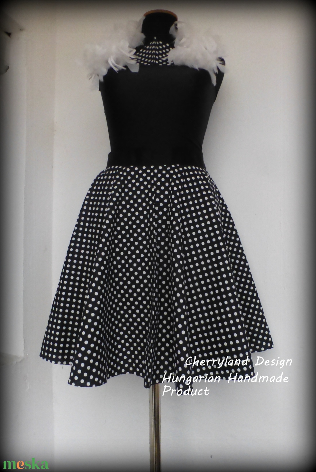 Cherryland design Fekete-Fehér pöttyös rockabilly szoknya - ruha & divat - női ruha - szoknya - Meska.hu