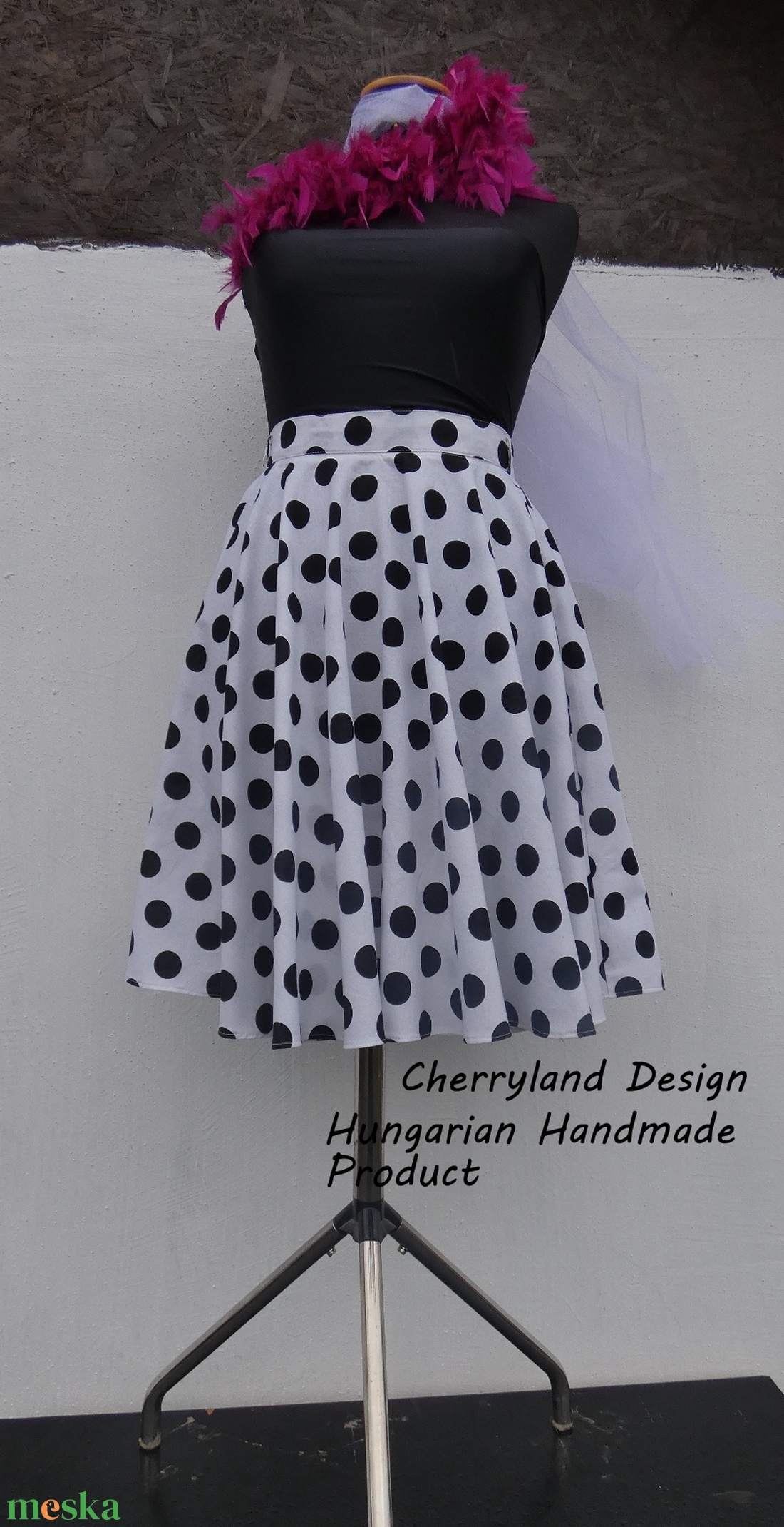 Cherryland Design Fehér alapon fekete Pöttyös Rockabilly szoknya. - ruha & divat - női ruha - szoknya - Meska.hu