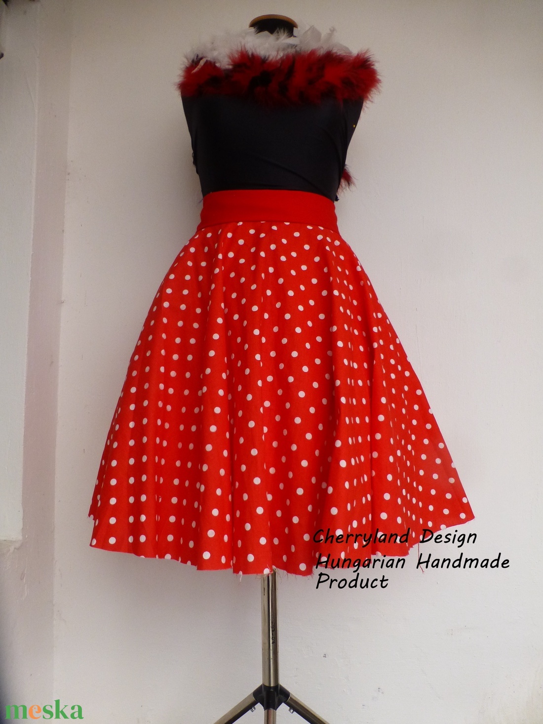Piros alapon fehér Pöttyös Rockabilly szoknya. - ruha & divat - női ruha - szoknya - Meska.hu Piros alapon fehér Pöttyös Rockabilly szoknya. - ruha & divat - női ruha - szoknya - Meska.hu