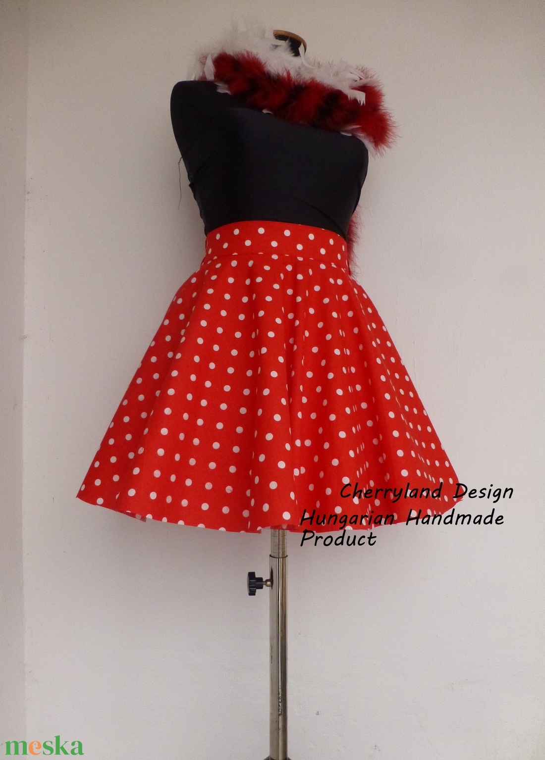 Cherryland Design Piros-Fehér pöttyös rockabilly szoknya./Alsószoknyával - ruha & divat - női ruha - szoknya - Meska.hu Cherryland Design Piros-Fehér pöttyös rockabilly szoknya./Alsószoknyával - ruha & divat - női ruha - szoknya - Meska.hu