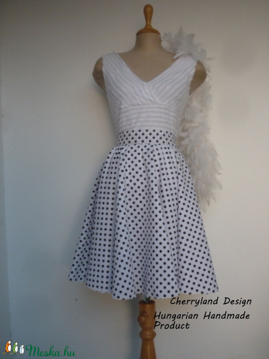 Cherryland Design Fehér-Fekete Kispöttyös rockabilly szoknya - ruha & divat - női ruha - szoknya - Meska.hu Cherryland Design Fehér-Fekete Kispöttyös rockabilly szoknya - ruha & divat - női ruha - szoknya - Meska.hu