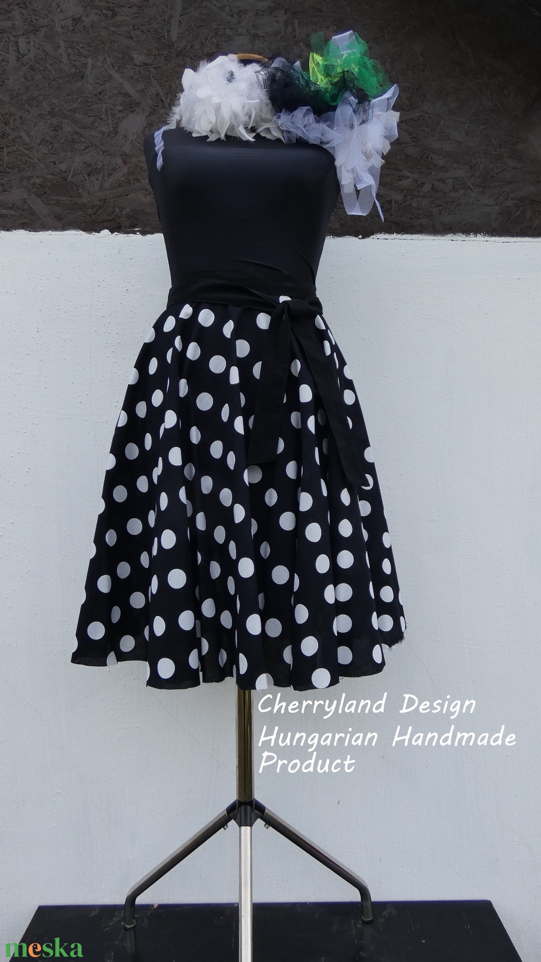 Cherryland Design  Fekete alapon fehér pöttyös    Rockabilly  stílusú szoknya./alsószoknya nélkül! - ruha & divat - női ruha - szoknya - Meska.hu