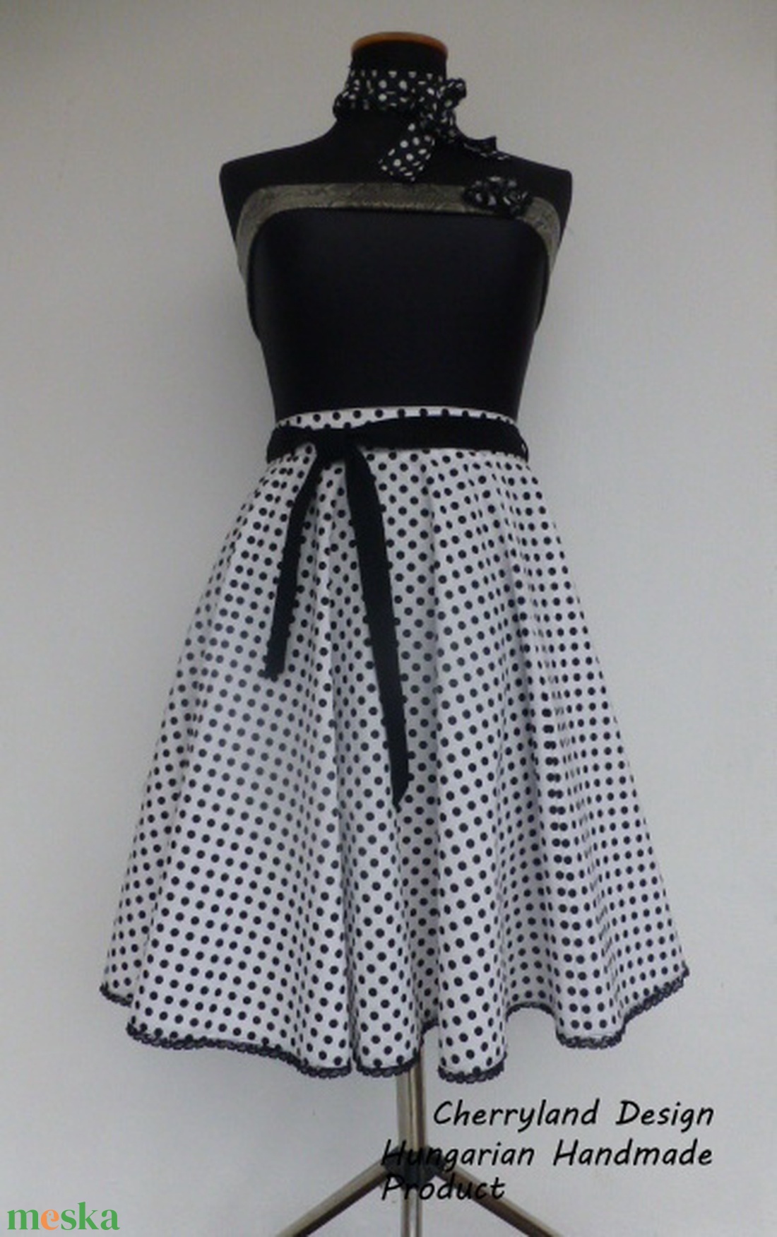 Cherryland Design Fehér-Fekete Kispöttyös rockabilly szoknya - ruha & divat - női ruha - szoknya - Meska.hu Cherryland Design Fehér-Fekete Kispöttyös rockabilly szoknya - ruha & divat - női ruha - szoknya - Meska.hu