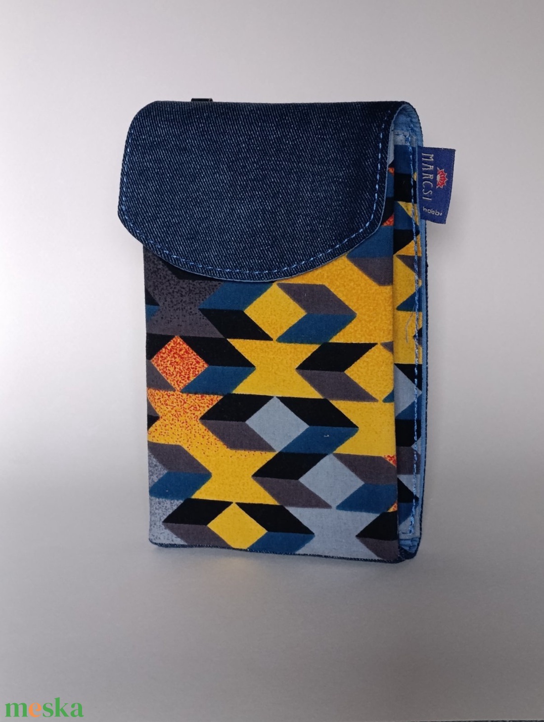 3 rekeszes telefontartós kis táska, vagány parti táska - táska & tok - kézitáska & válltáska - vállon átvethető táska - Meska.hu