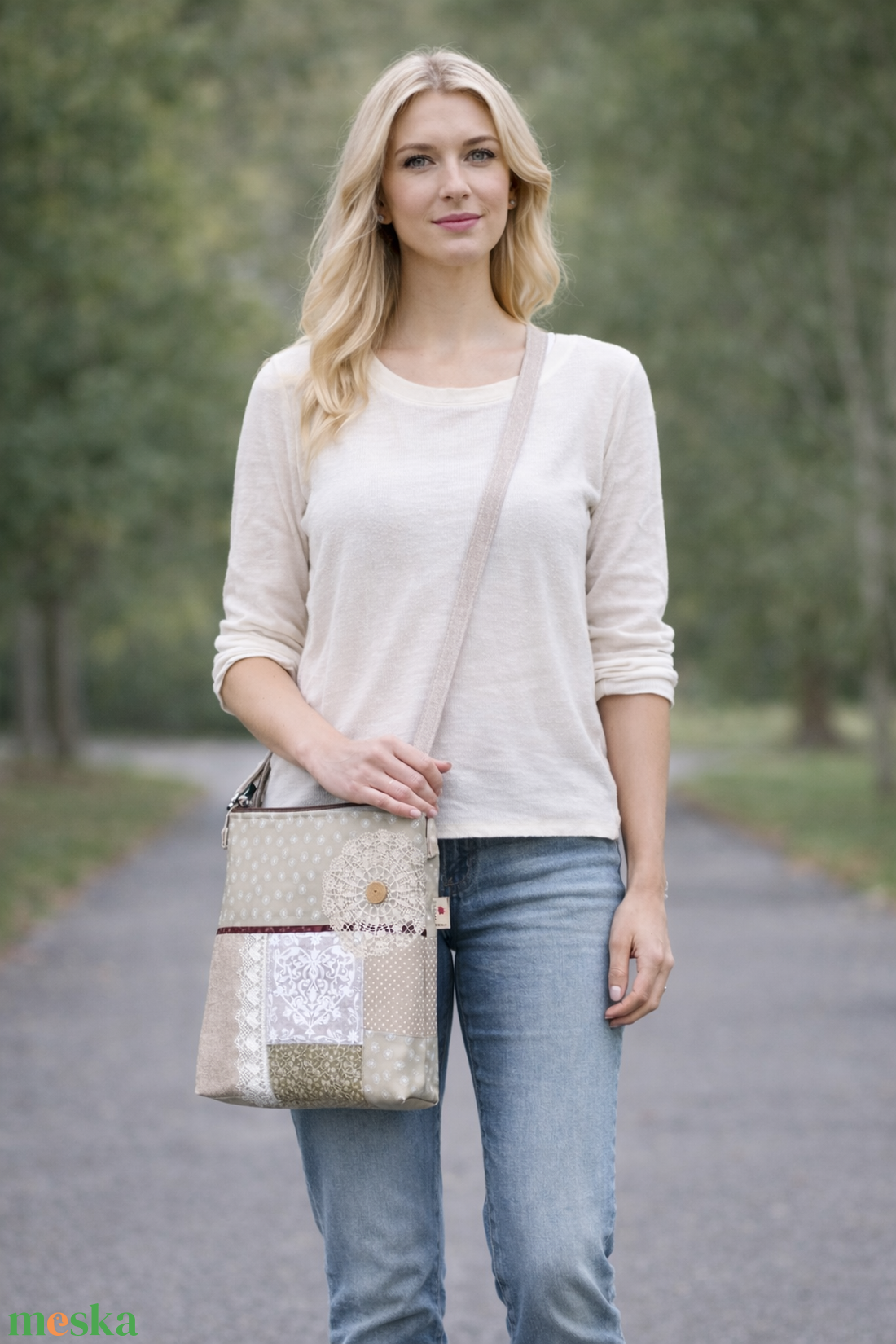 Romantikus crossbody csipkés, divatos női táska - táska & tok - kézitáska & válltáska - vállon átvethető táska - Meska.hu