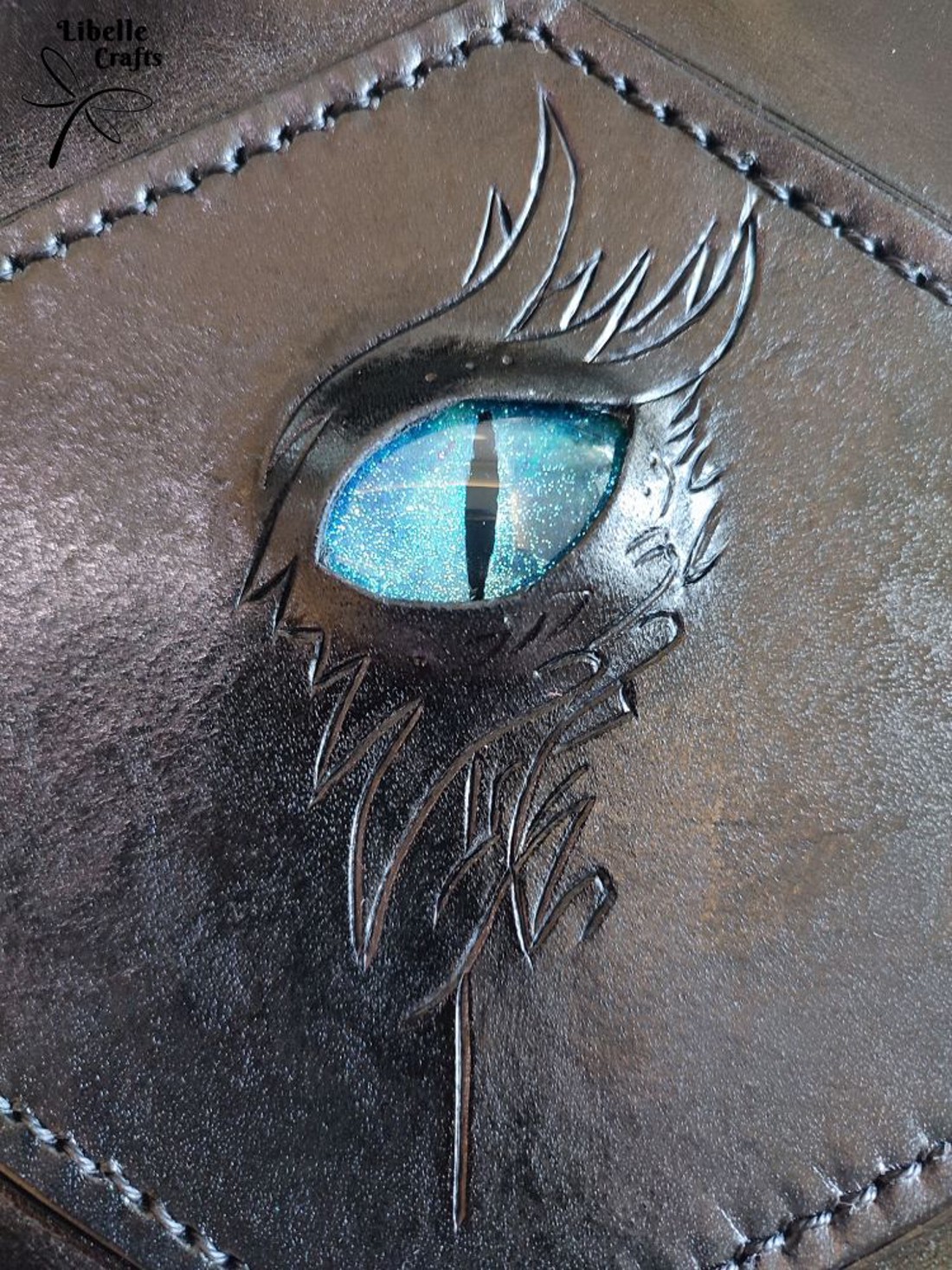 Hatszögletű sárkányszemes kockadobó tálca - játék & sport - táblajáték és kártyajáték - társasjátékok - dobókocka - Meska.hu