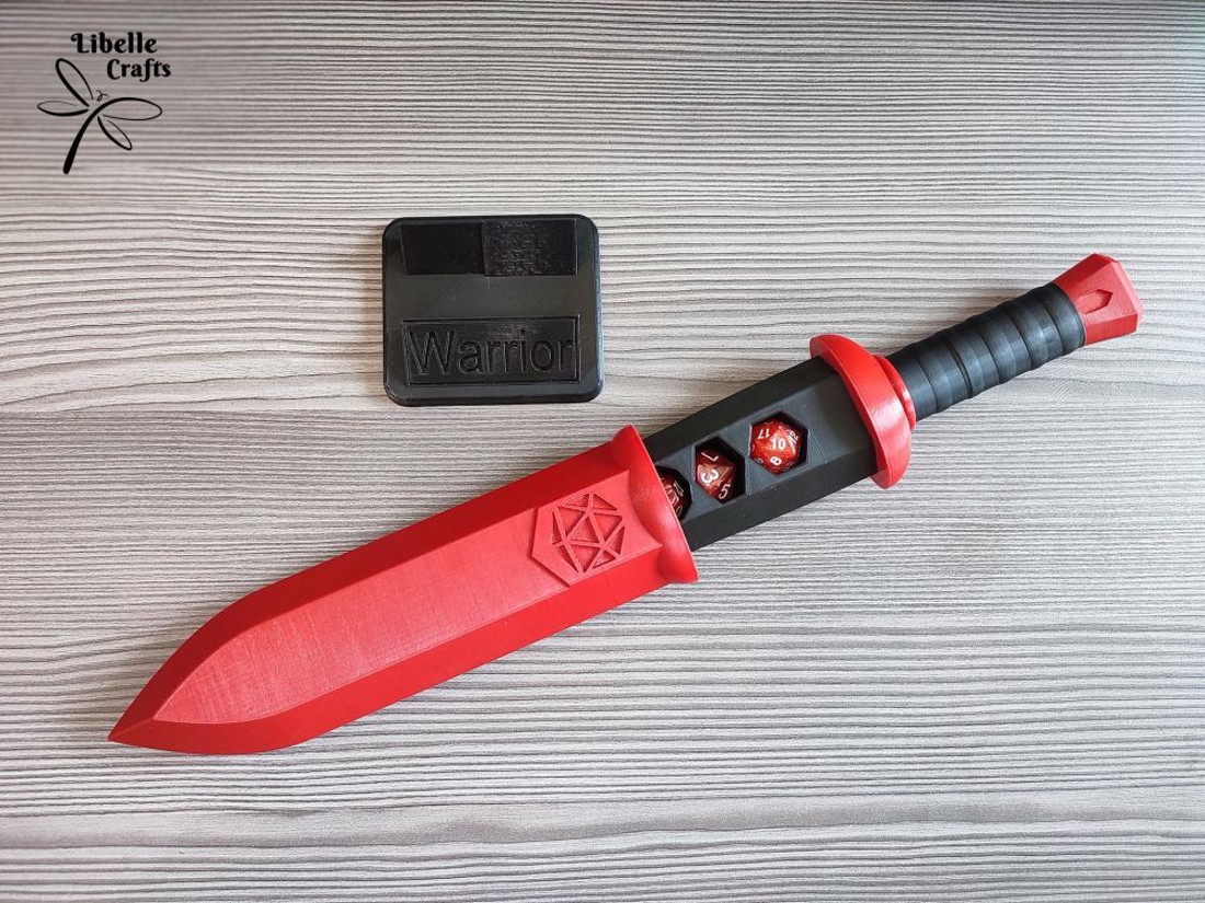 Nagy - Méretű kard formájú kockatartó D20 sziluettel + AJÁNDÉK - játék & sport - táblajáték és kártyajáték - társasjátékok - dobókocka - Meska.hu