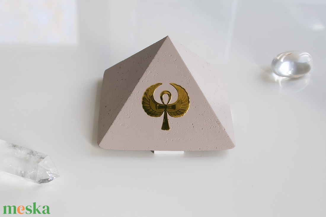 Orgonit Ankh Piramis, Orgonit Tértisztító, Ankh Orgonit, Orgonit energia, Orgonit készítés, Orgonit erő, Orgonit piramis - otthon & életmód - dekoráció - spiritualitás - orgonit piramis - Meska.hu