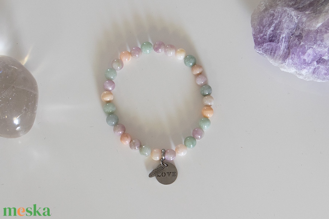A SZÍV Ébredése ásványkarkötő, Jáde ásványkarkötő, Kunzit ásványkarkötő, Opál ásványkarkötő, egyedi ásványkarkötő - ékszer - karkötő - ásványkarkötő - Meska.hu