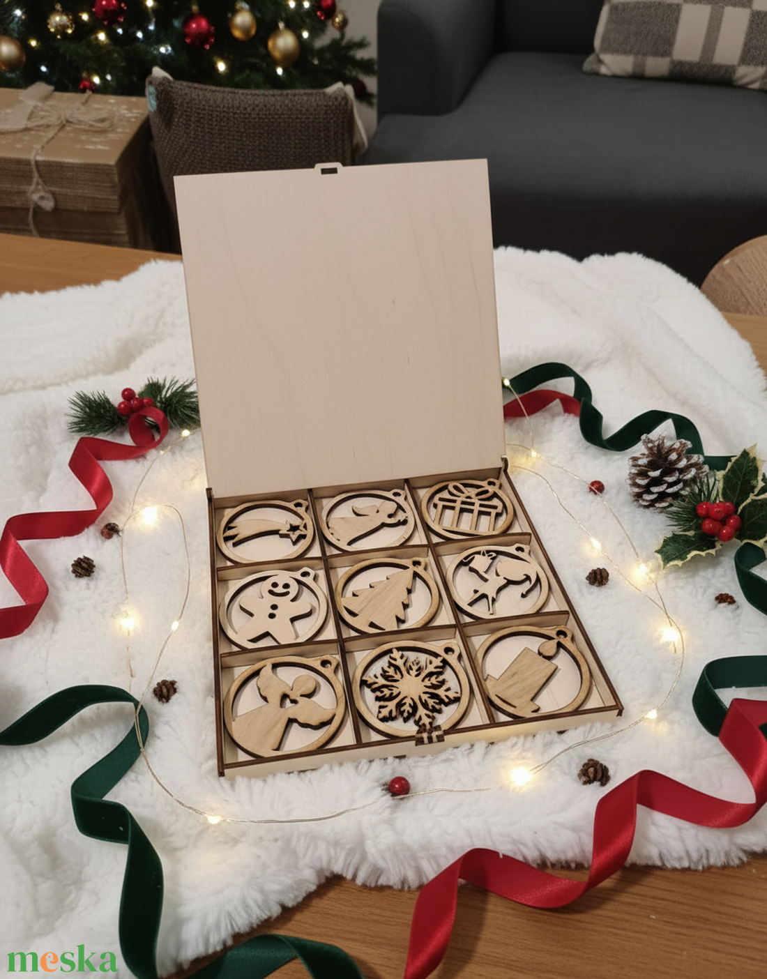 Fa Karácsonyfadísz Szett Díszdobozban (9 db)  Opcionális Gravírozással - karácsony - karácsonyi lakásdekoráció - karácsonyfadíszek - Meska.hu