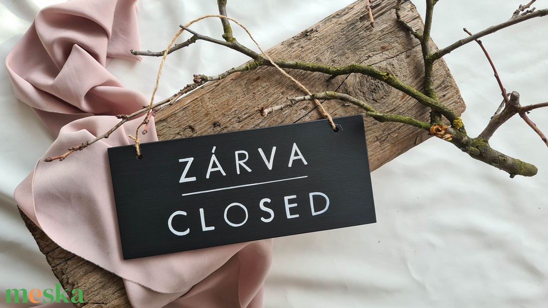 Kétnyelvű nyitva-zárva tábla, angol-magyar nyitva zárva tábla - otthon & életmód - dekoráció - fali és függő dekoráció - falra akasztható dekor - Meska.hu
