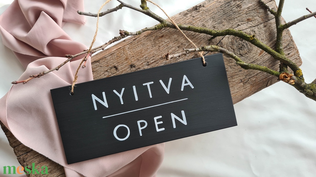 Kétnyelvű nyitva-zárva tábla, angol-magyar nyitva zárva tábla - otthon & életmód - dekoráció - fali és függő dekoráció - falra akasztható dekor - Meska.hu