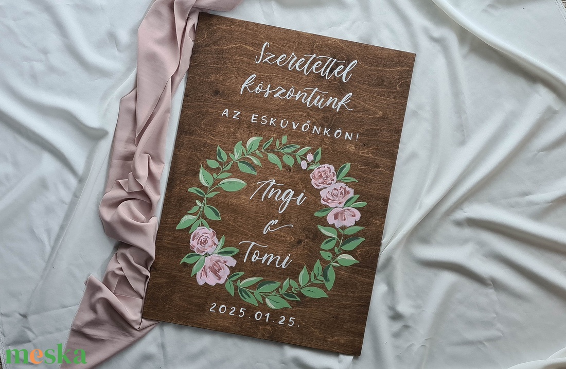 Virágkoszorús esküvői köszöntőtábla - esküvő - dekoráció - tábla & jelzés - Meska.hu Virágkoszorús esküvői köszöntőtábla - esküvő - dekoráció - tábla & jelzés - Meska.hu