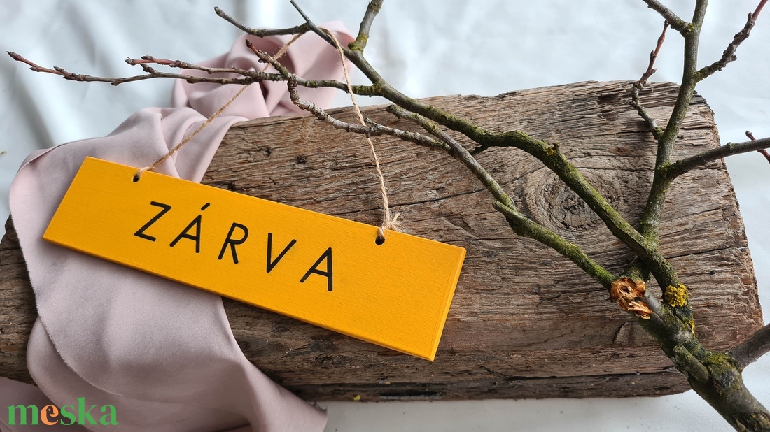 Sárga nyitva-zárva tábla - otthon & életmód - dekoráció - fali és függő dekoráció - falra akasztható dekor - Meska.hu Sárga nyitva-zárva tábla - otthon & életmód - dekoráció - fali és függő dekoráció - falra akasztható dekor - Meska.hu