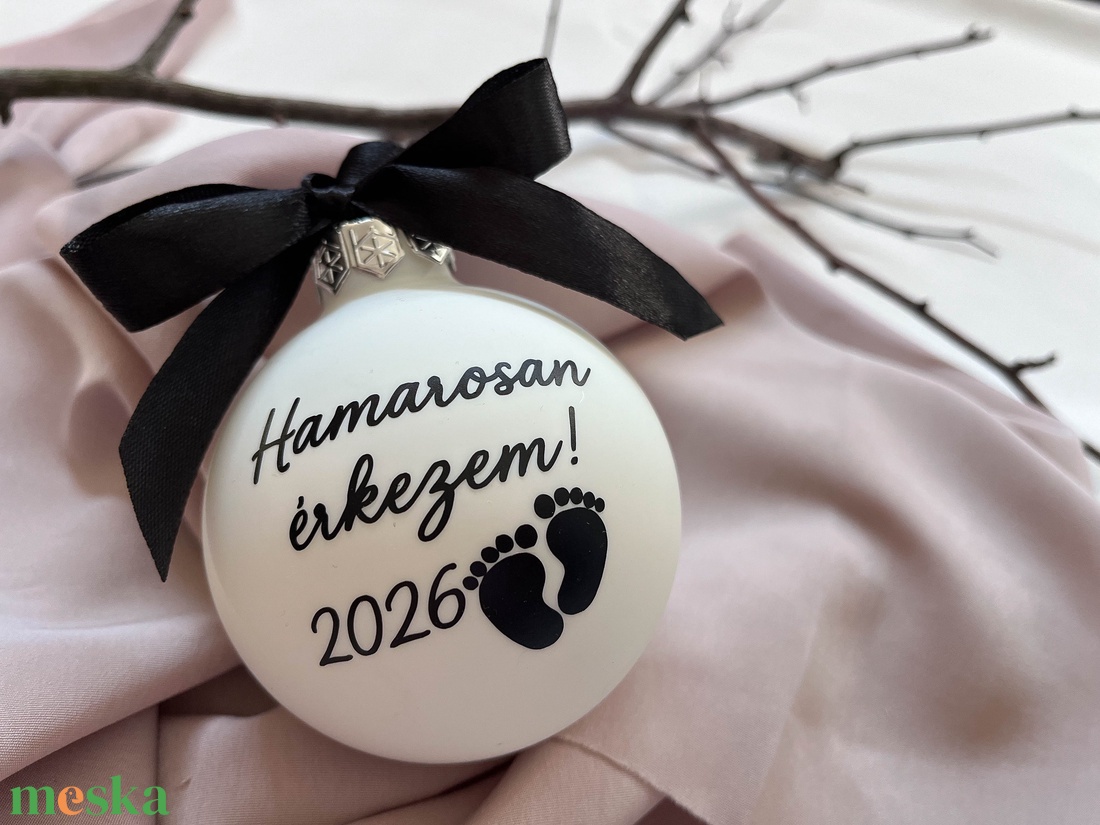 Hamarosan érkezem, bababejelentő karácsonyfadísz - karácsony - karácsonyi lakásdekoráció - karácsonyfadíszek - Meska.hu Hamarosan érkezem, bababejelentő karácsonyfadísz - karácsony - karácsonyi lakásdekoráció - karácsonyfadíszek - Meska.hu