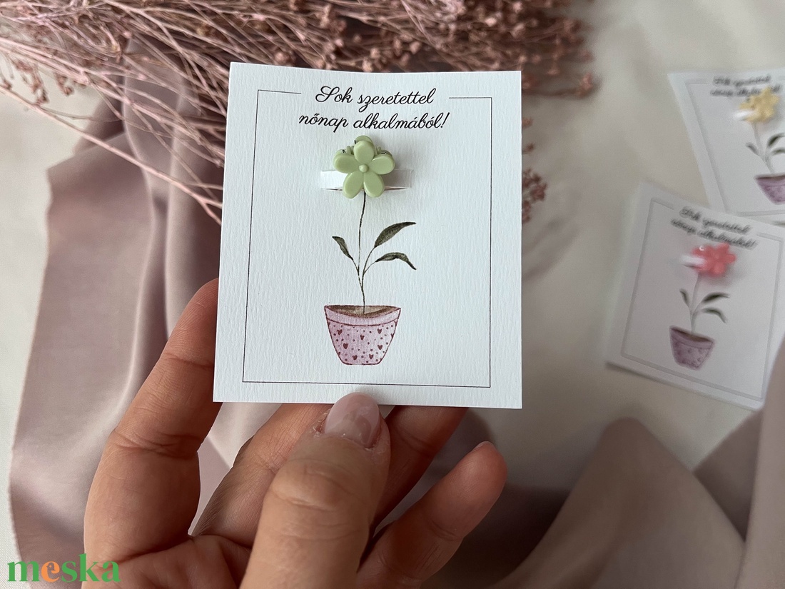 Nőnapi ajándék hajcsat - pici vadvirágos - ruha & divat - hajdísz & hajcsat - hajdísz - Meska.hu