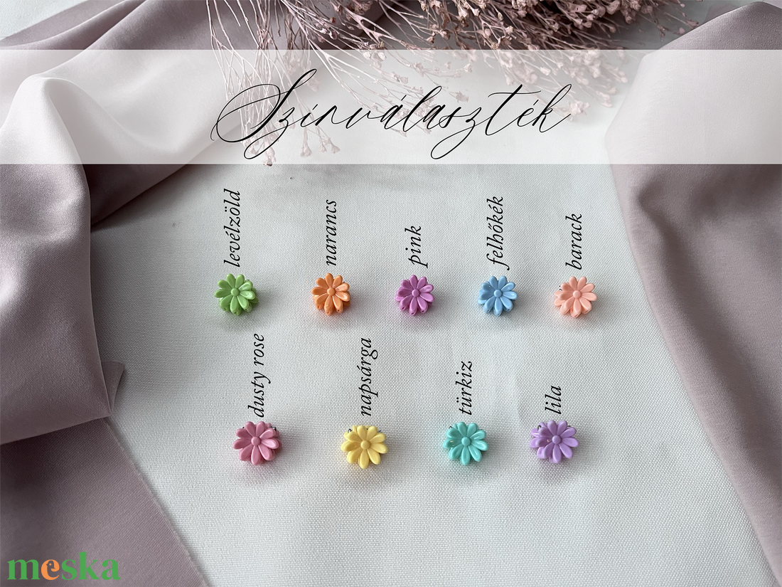 Nőnapi ajándék hajcsat - apró margarétás - ruha & divat - hajdísz & hajcsat - hajdísz - Meska.hu