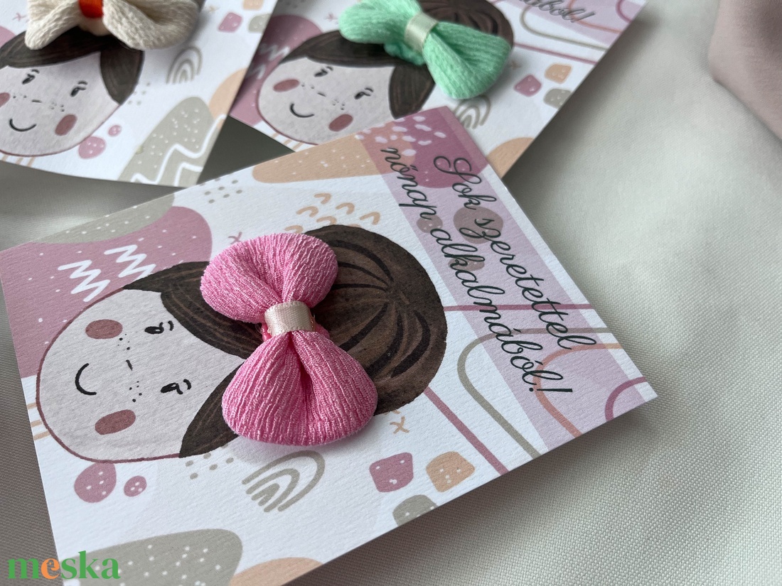 Nőnapi masnis hajgumi ajándék  - ruha & divat - hajdísz & hajcsat - hajgumi - Meska.hu