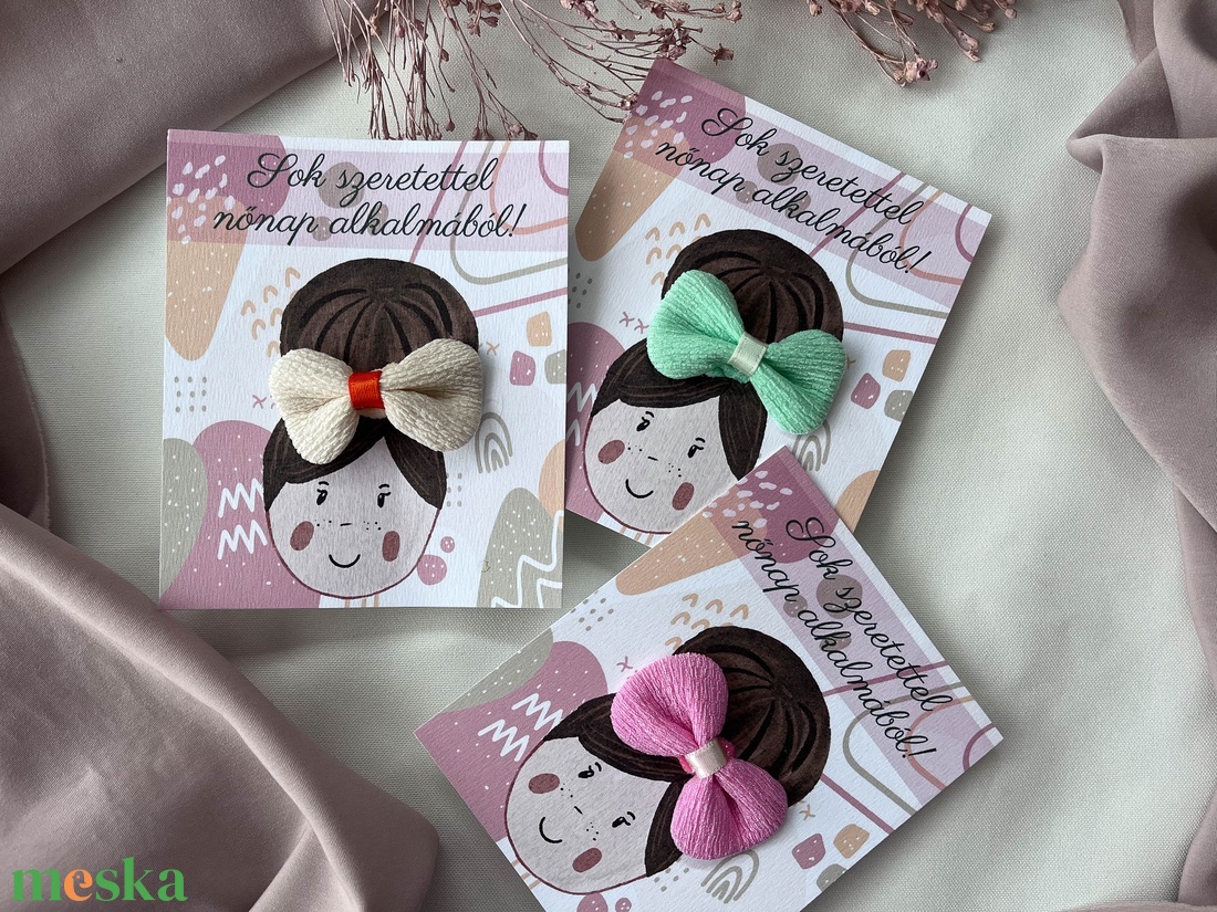 Nőnapi masnis hajgumi ajándék  - ruha & divat - hajdísz & hajcsat - hajgumi - Meska.hu