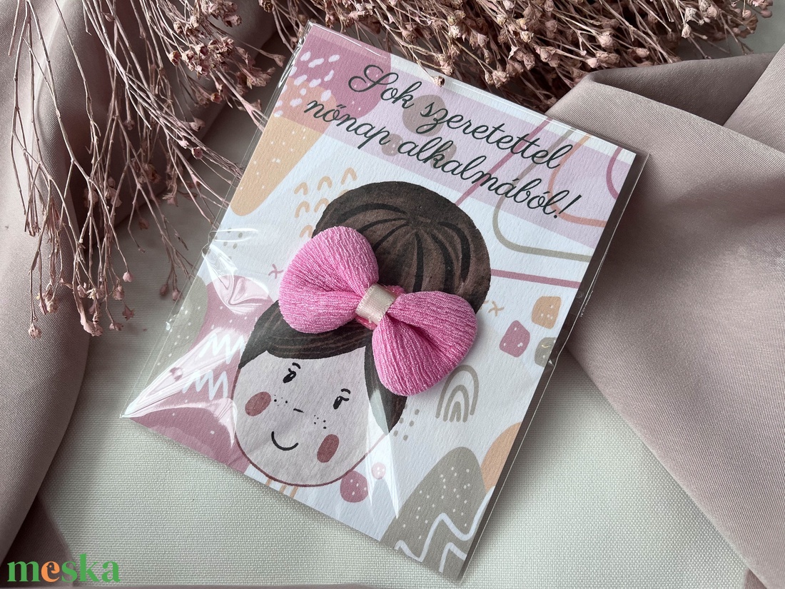 Nőnapi masnis hajgumi ajándék  - ruha & divat - hajdísz & hajcsat - hajgumi - Meska.hu