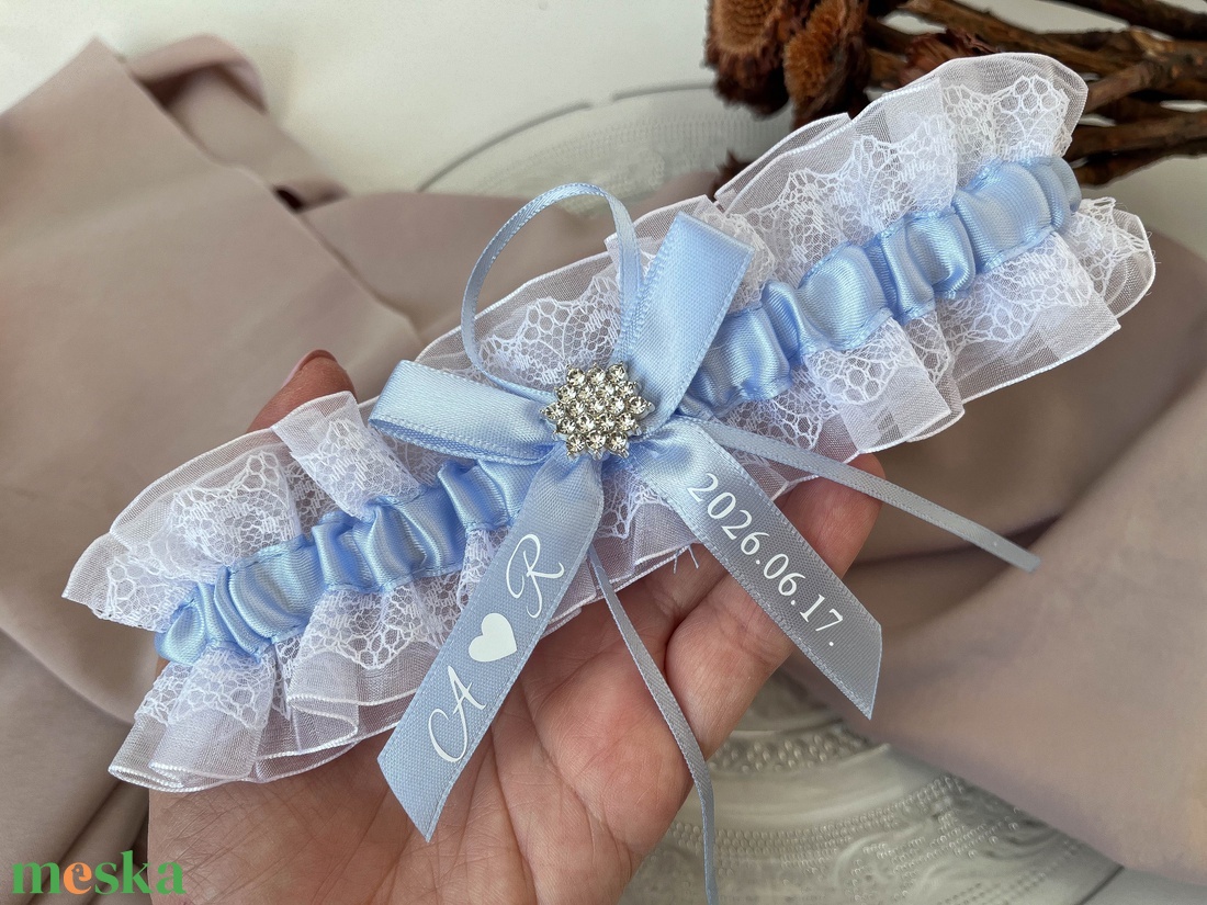 Egyedi harisnyakötő esküvőre - esküvő - kiegészítők - harisnyatartó & valami kék - Meska.hu