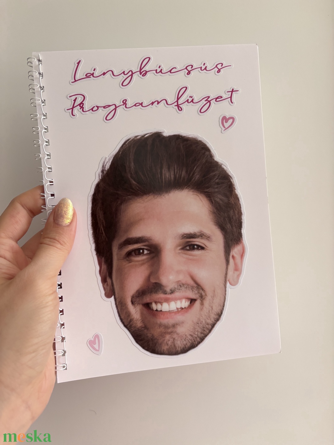 Nyomtatott Lánybúcsús Programfüzet - személyre szabható:     párom arca mindenhol (fiance head cutout) - esküvő - lánybúcsú - Meska.hu