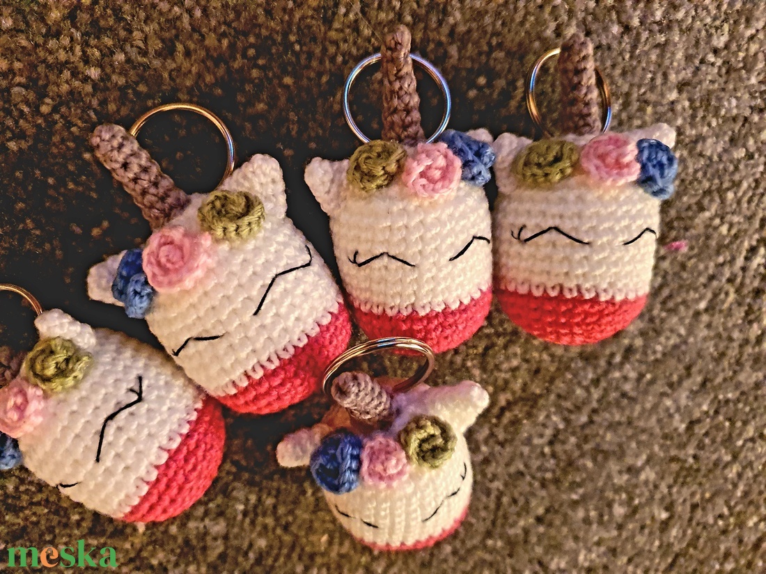 Horgolt cuki Unikornis kulcstartó - táska & tok - kulcstartó & táskadísz - kulcstartó - Meska.hu