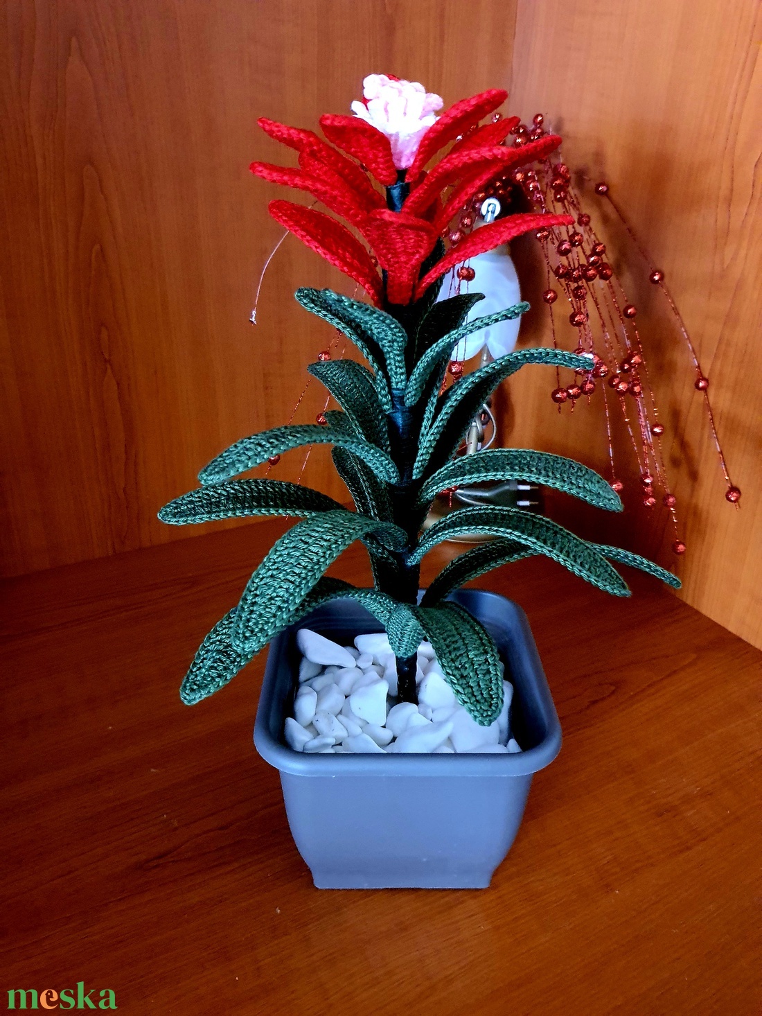 Horgolt Bromelia virág - otthon & életmód - dekoráció - virágdísz és tartó - csokor & virágdísz - Meska.hu Horgolt Bromelia virág - otthon & életmód - dekoráció - virágdísz és tartó - csokor & virágdísz - Meska.hu