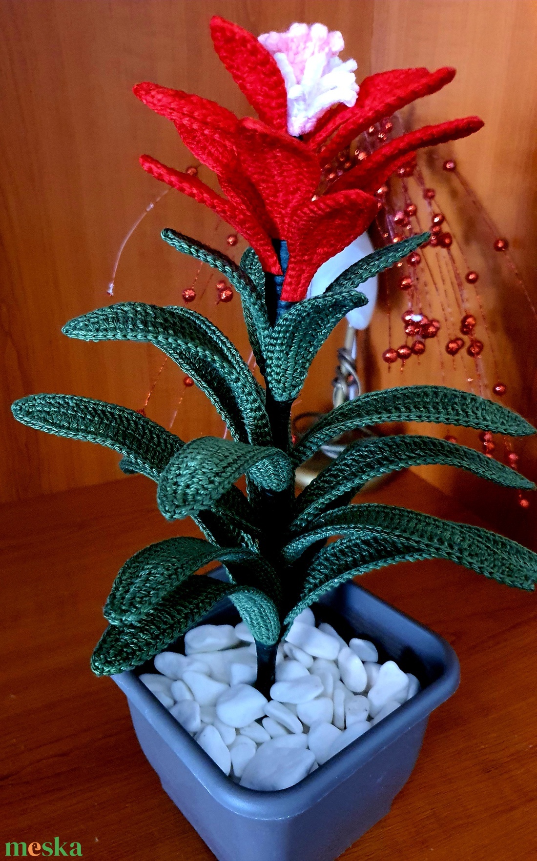 Horgolt Bromelia virág - otthon & életmód - dekoráció - virágdísz és tartó - csokor & virágdísz - Meska.hu Horgolt Bromelia virág - otthon & életmód - dekoráció - virágdísz és tartó - csokor & virágdísz - Meska.hu