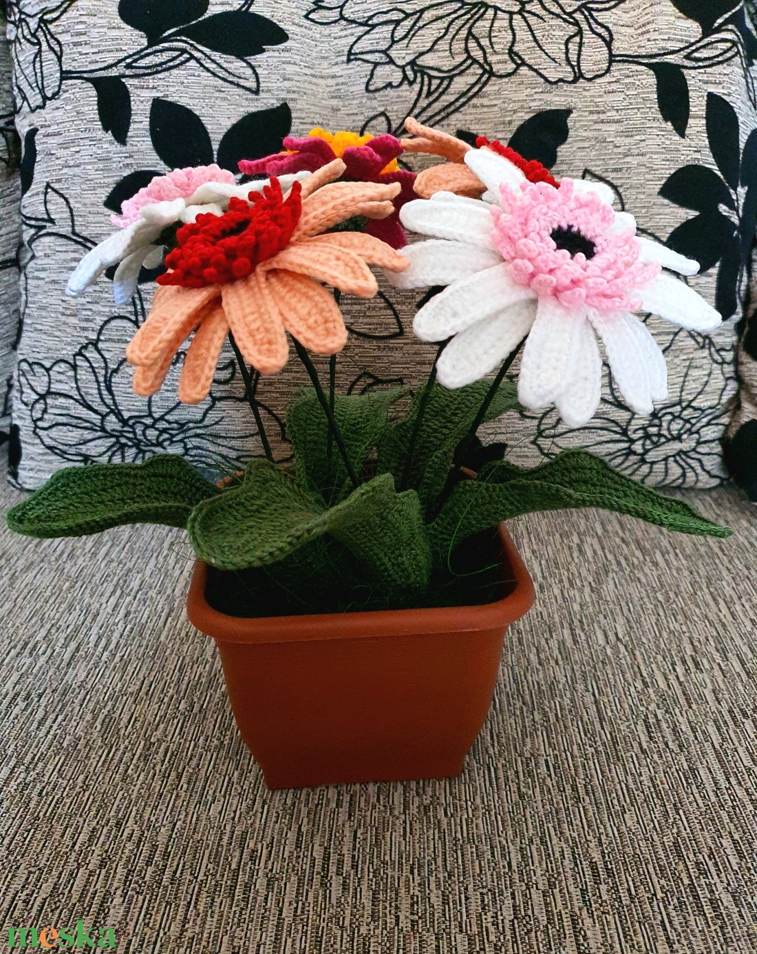 Horgolt Gerbera - otthon & életmód - dekoráció - virágdísz és tartó - csokor & virágdísz - Meska.hu Horgolt Gerbera - otthon & életmód - dekoráció - virágdísz és tartó - csokor & virágdísz - Meska.hu