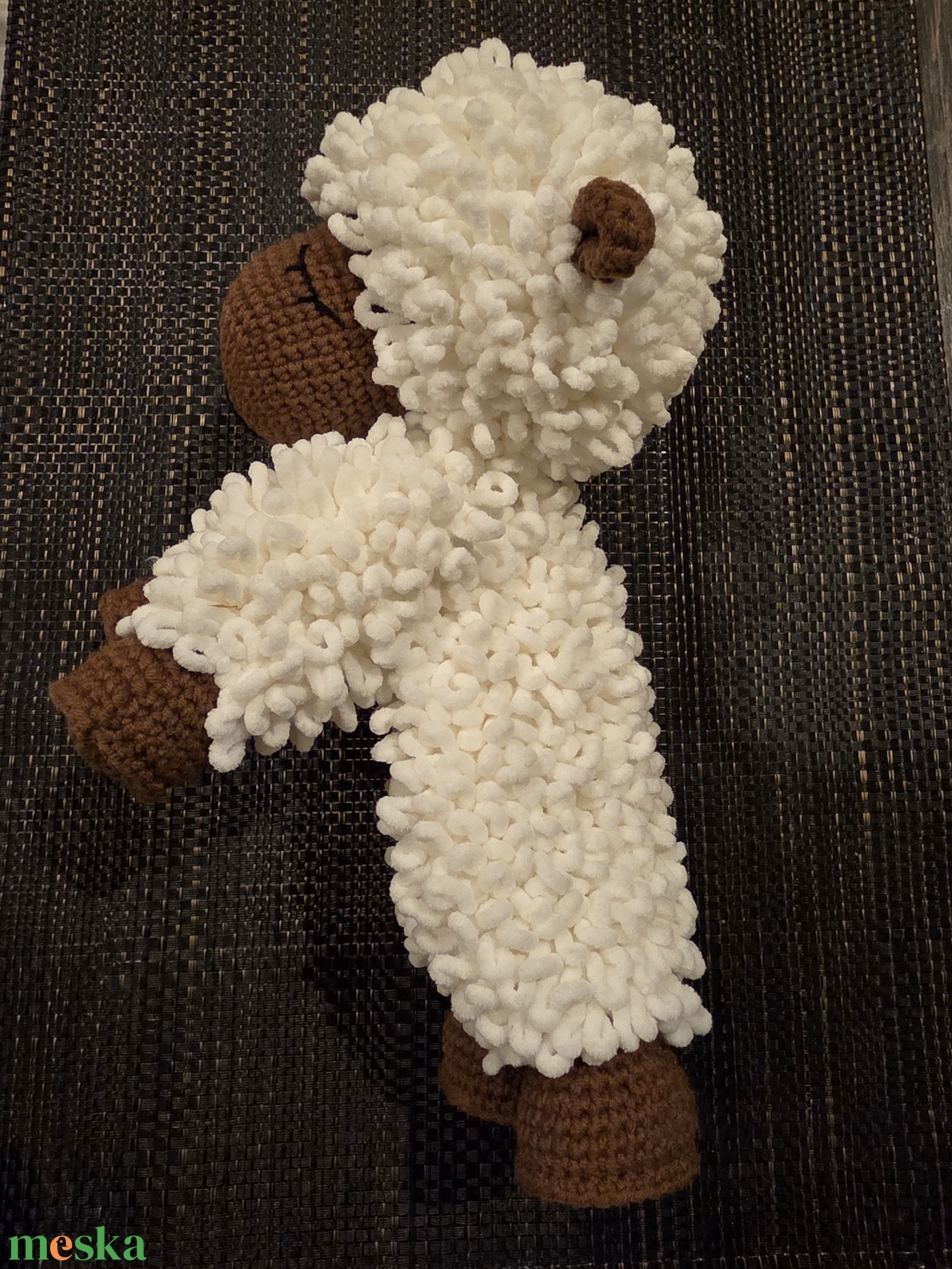 Horgolt plüss alvó bárányka - baba - mama - baba játékok - szundikendő, alvóka - Meska.hu