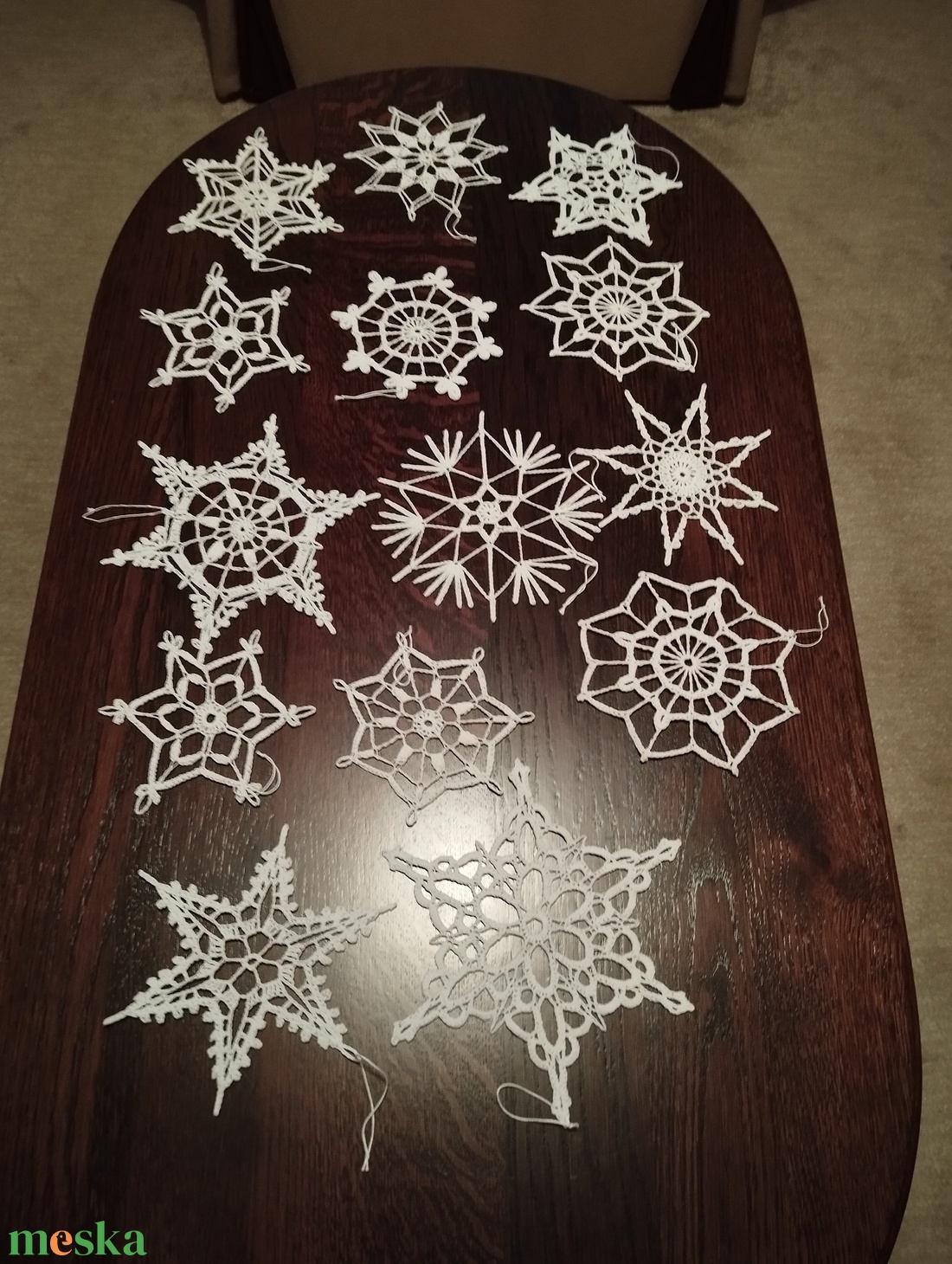 Horgolt karácsonyi hópehelyhek  - karácsony - karácsonyi lakásdekoráció - karácsonyi lakásdíszek - Meska.hu