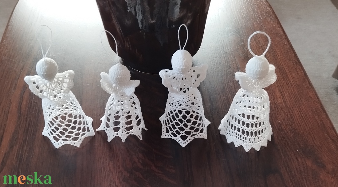 Karácsonyi horgolt angyalka  - karácsony - karácsonyi lakásdekoráció - karácsonyfadíszek - Meska.hu