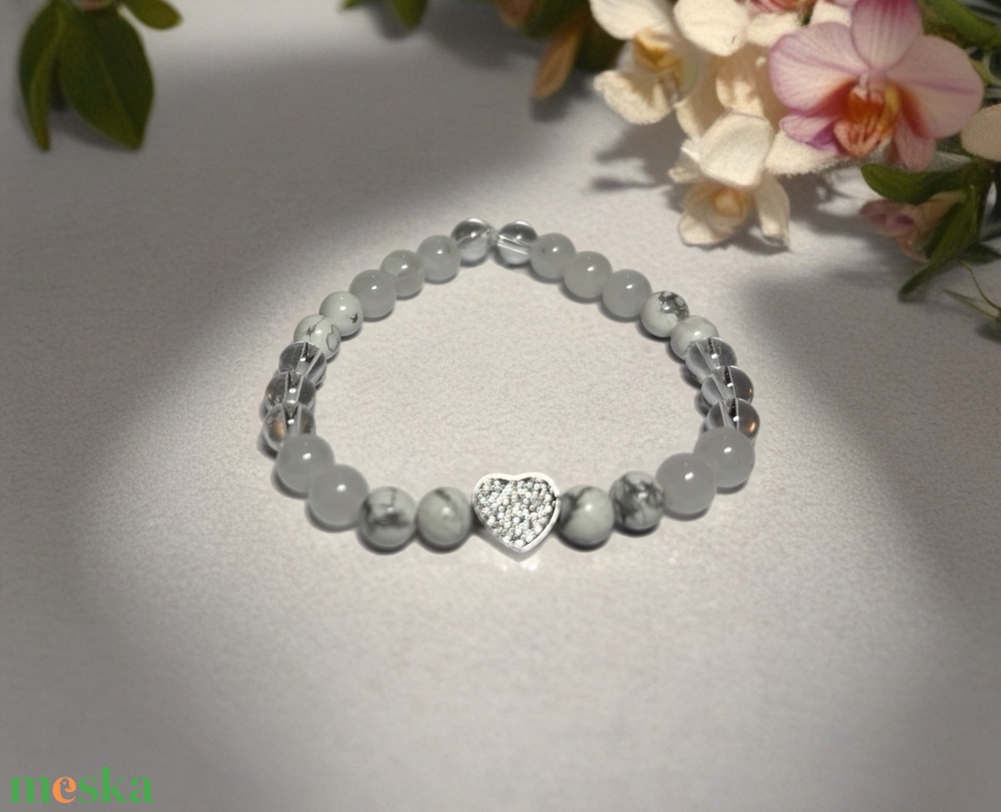 Theta ásványkarkötő - béke -  Howlit, fehér jáde, hegyikristály - ékszer - karkötő - ásványkarkötő - Meska.hu