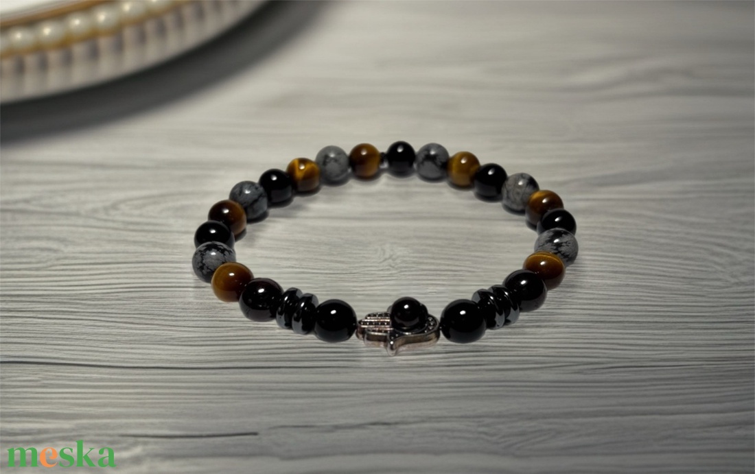 Theta ásványkarkötő - erő - Ónix, hópehely obszidián, tigrisszem, hematit és gránát - ékszer - karkötő - ásványkarkötő - Meska.hu