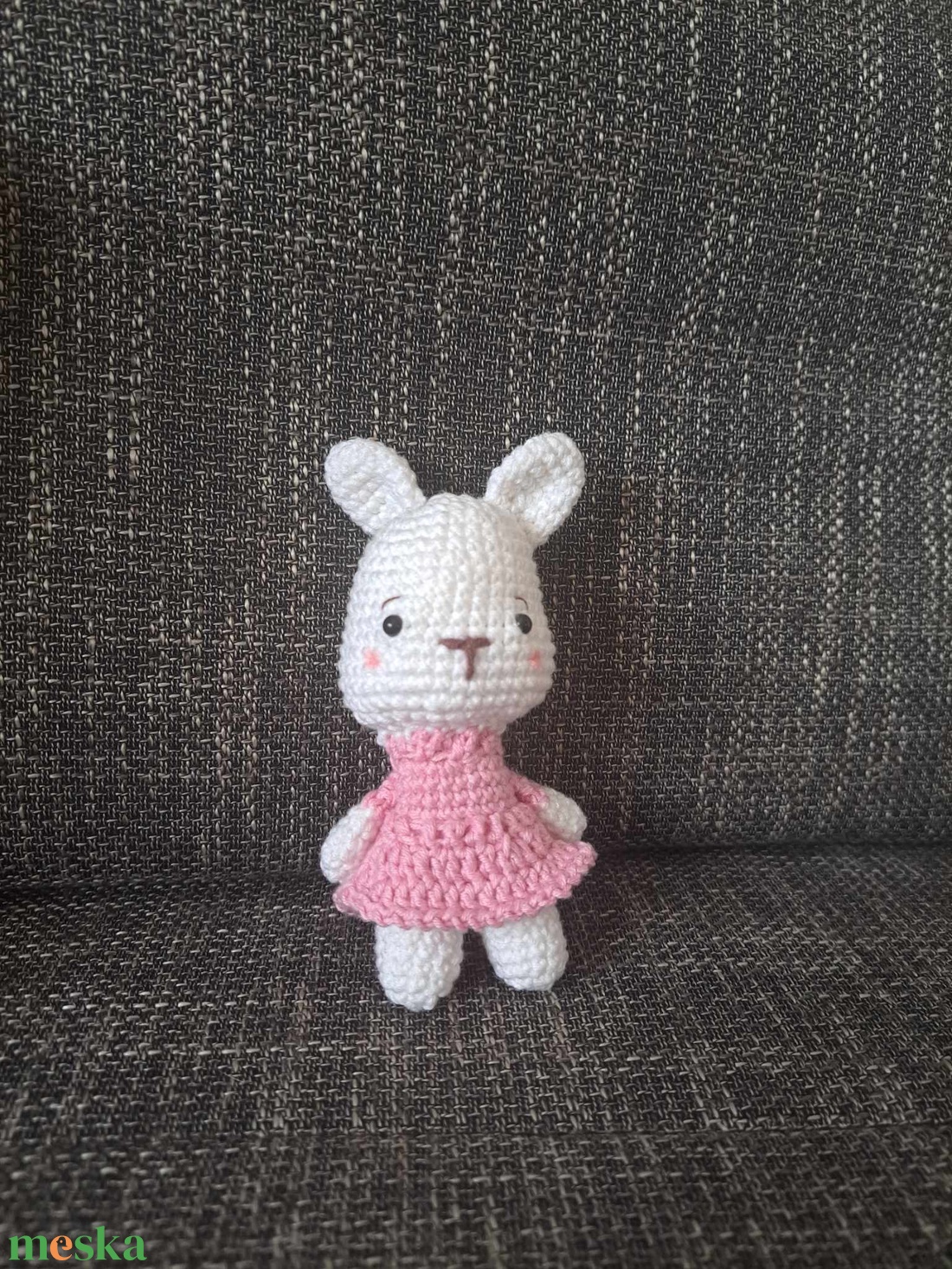 Nyuszi ruhában amigurumi figura - játék & sport - plüssállat & játékfigura - nyuszi - Meska.hu Nyuszi ruhában amigurumi figura - játék & sport - plüssállat & játékfigura - nyuszi - Meska.hu