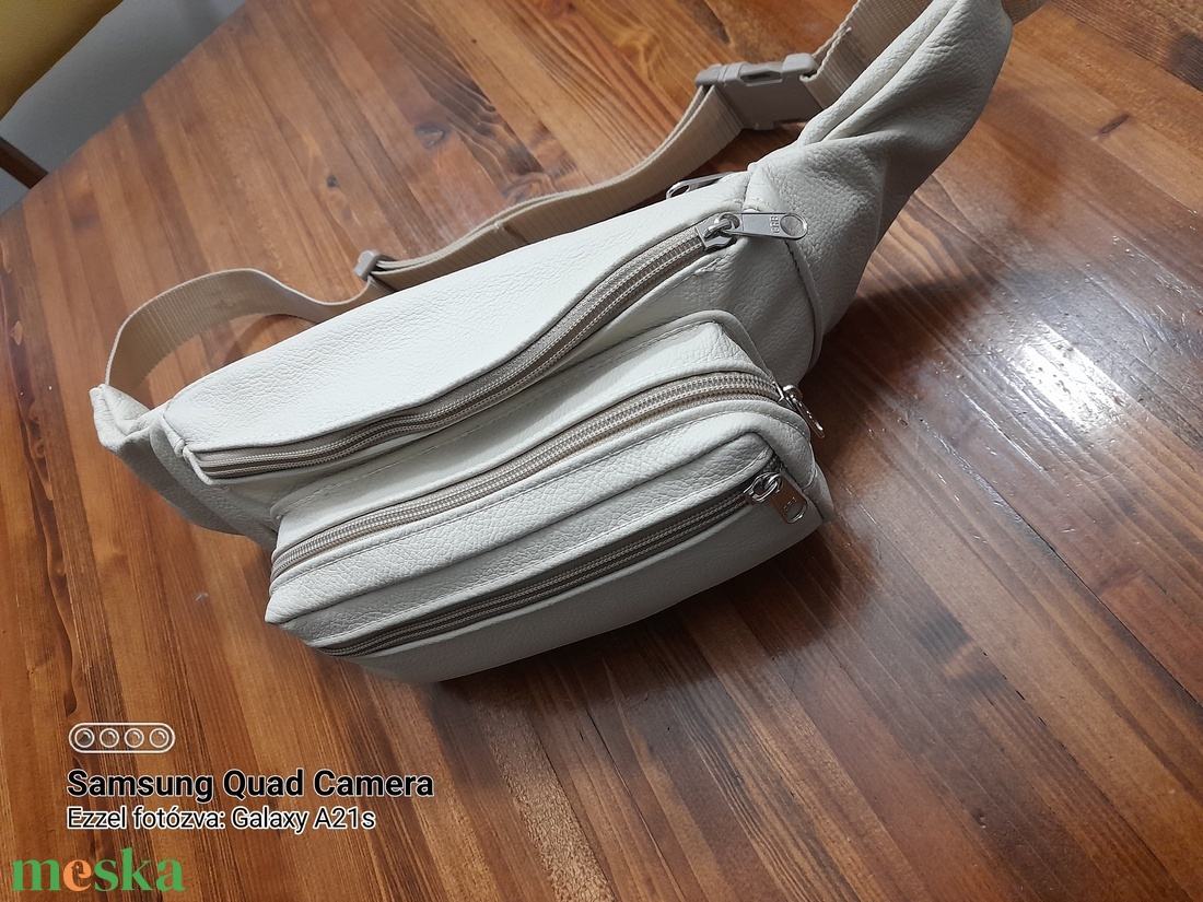 Négyrekeszes bőr övtáska - táska & tok - kézitáska & válltáska - vállon átvethető táska - Meska.hu