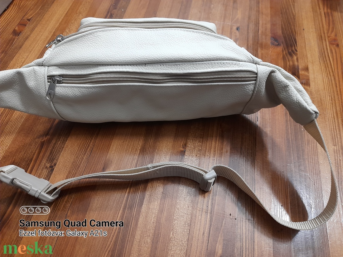 Négyrekeszes bőr övtáska - táska & tok - kézitáska & válltáska - vállon átvethető táska - Meska.hu