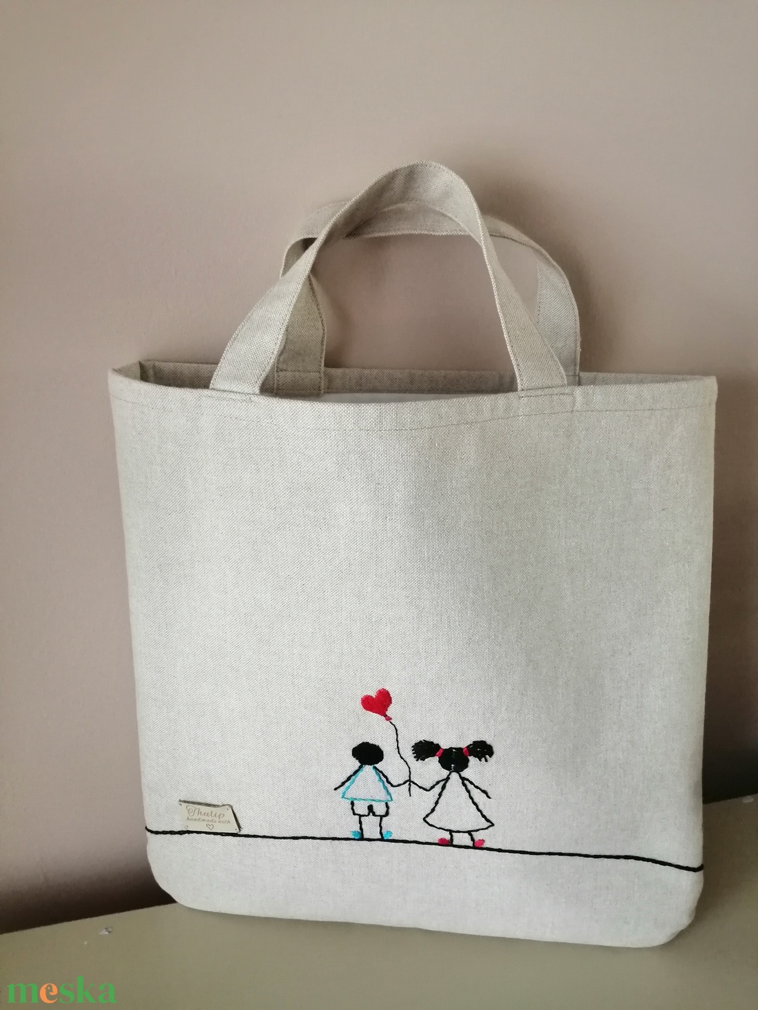 Homokszín utcai - vásárlós kézzel hímzett vászon női táska/szatyor - táska & tok - bevásárlás & shopper táska - shopper, textiltáska, szatyor - Meska.hu Homokszín utcai - vásárlós kézzel hímzett vászon női táska/szatyor - táska & tok - bevásárlás & shopper táska - shopper, textiltáska, szatyor - Meska.hu