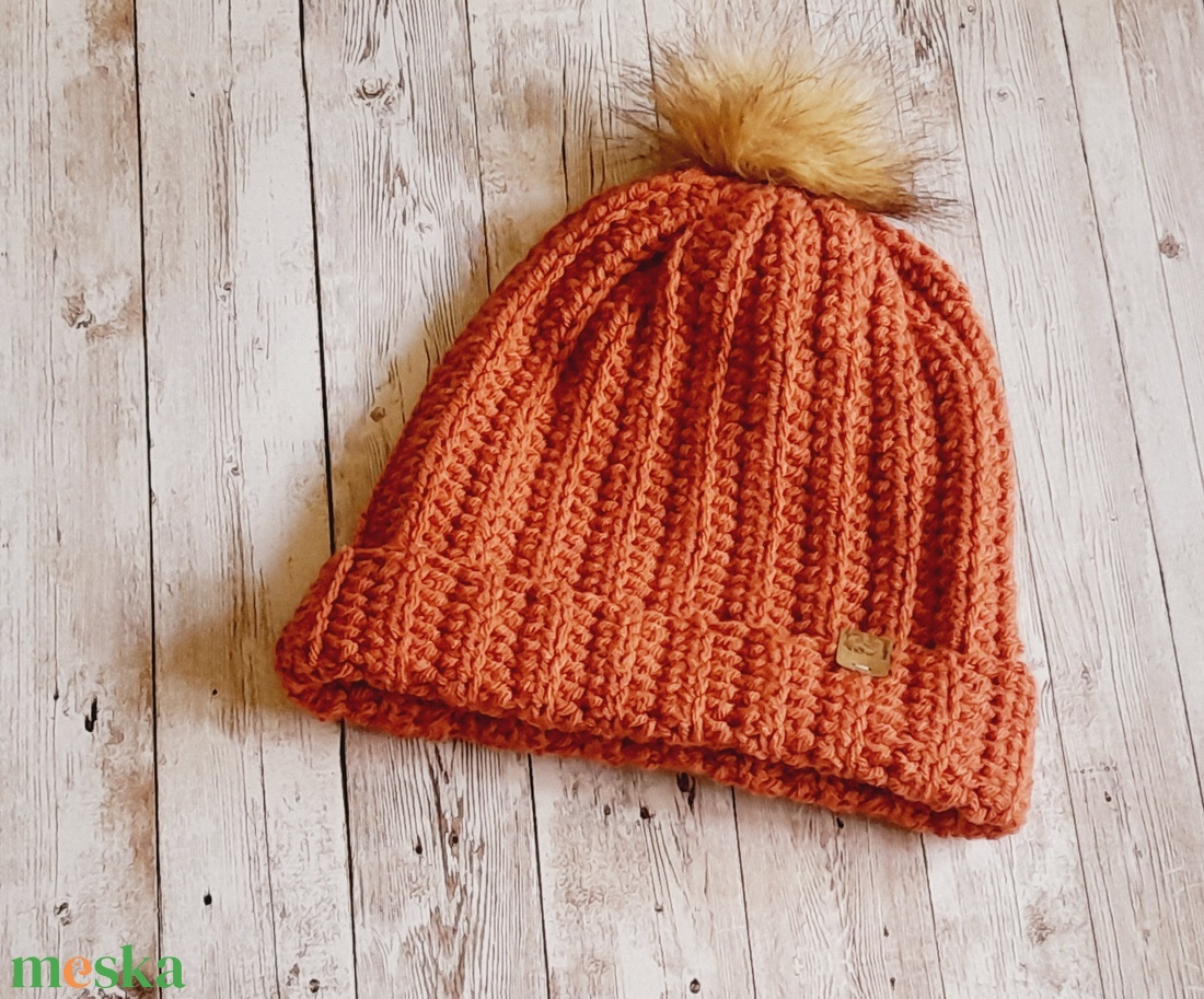 Horgolt téli sapka - ruha & divat - sál, sapka, kendő - sapka - Meska.hu