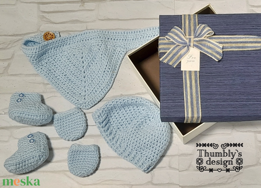 Horgolt baba szett díszdobozban  - baba - mama - babalátogató ajándékcsomag - Meska.hu