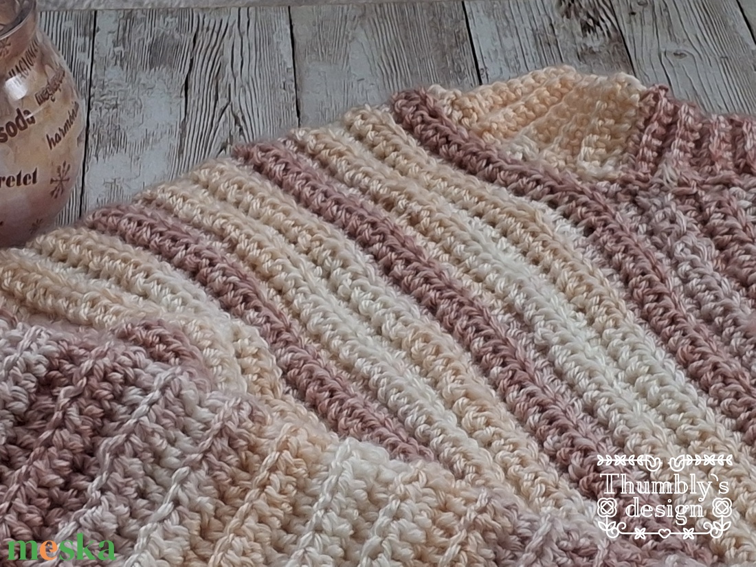 Horgolt egyedi croppp pulcsi - ruha & divat - női ruha - pulóver - Meska.hu