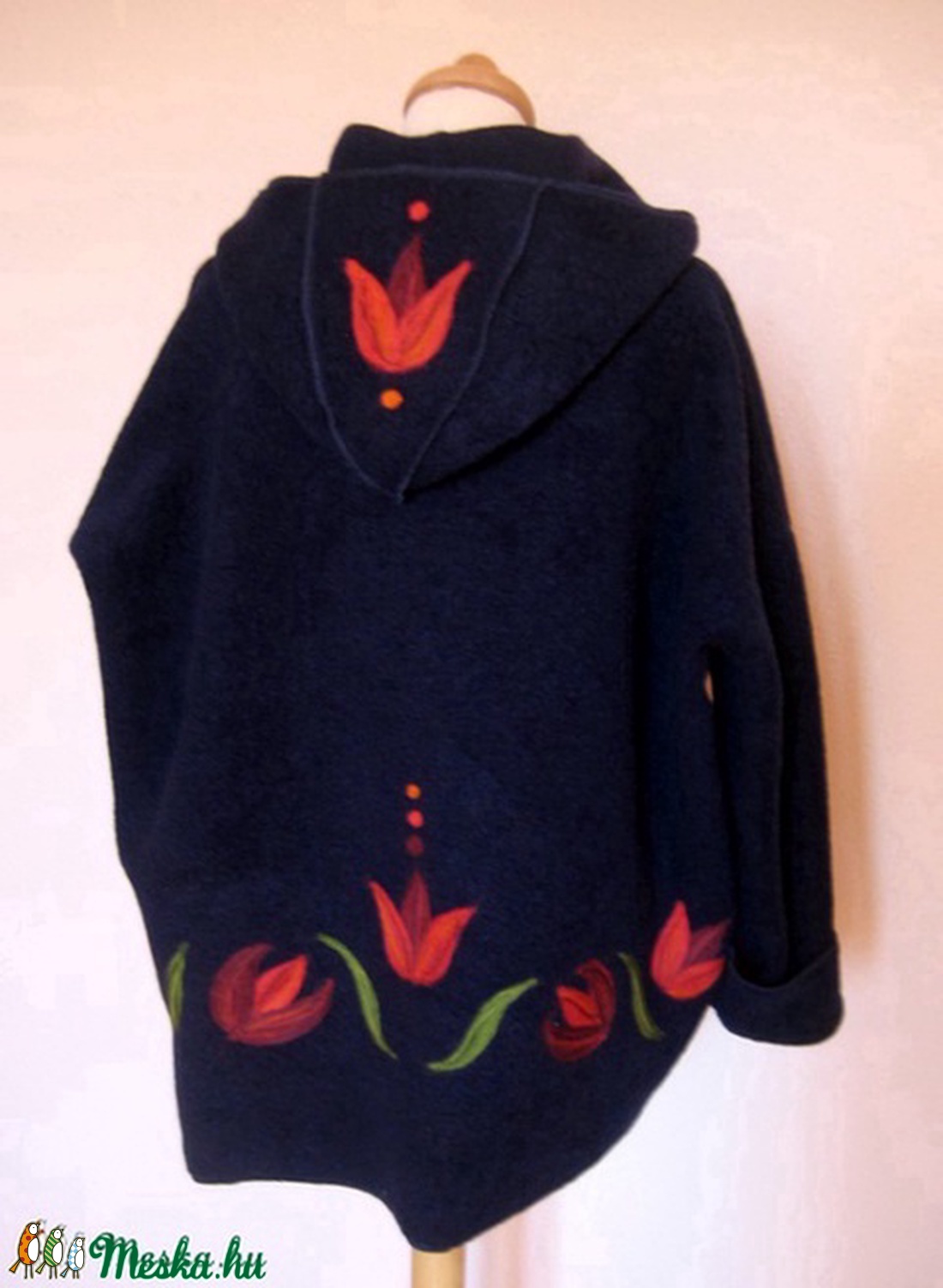 Tiame sötét kék manó kapucnis poncsópulcsi  tulipán motívummal mirape részére rendelésre -  - Meska.hu